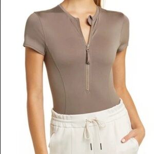 Zella Short Sleeve Zip Front Bodysuit - brown falcon size Small NWT's